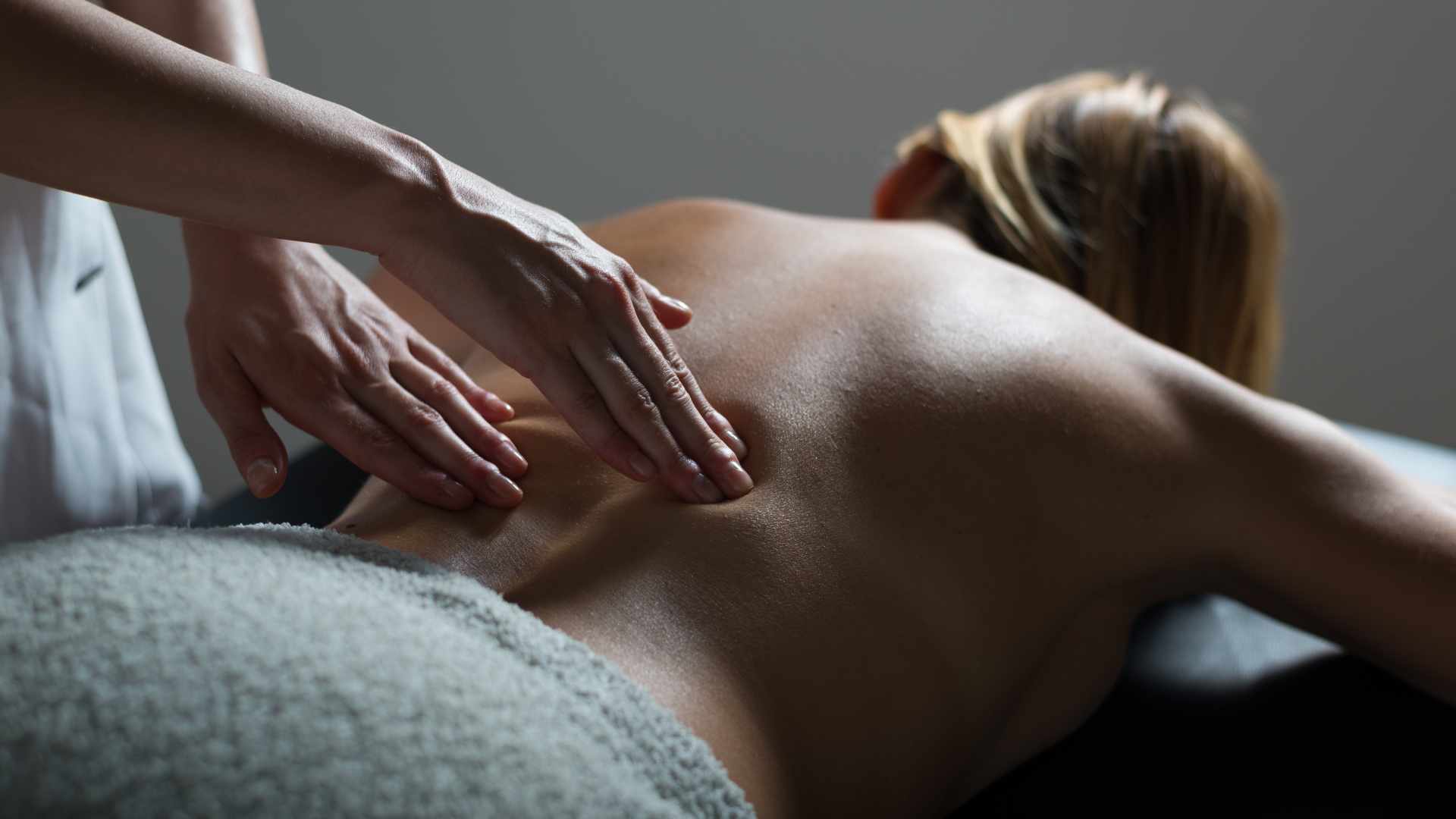 Luxury Back Massage.