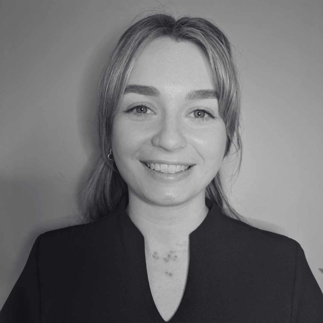 Zoe  |  Specialist Therapist