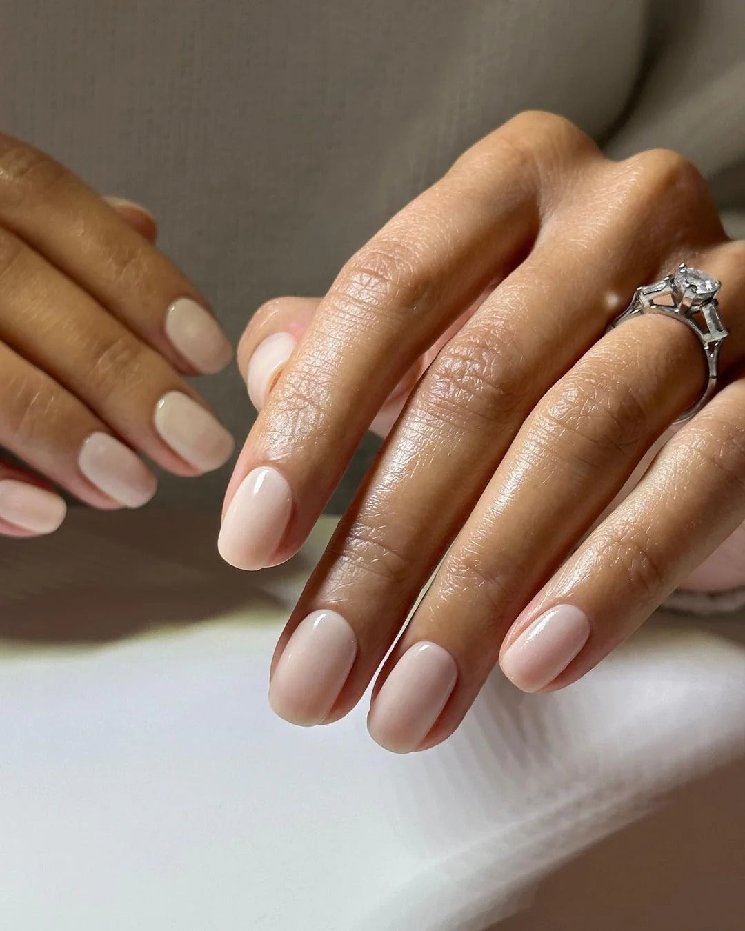 womans manicure with biosculpture manicure