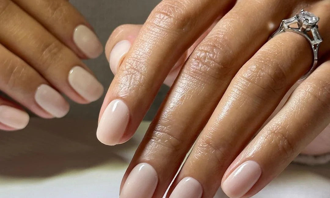 womans manicure with biosculpture manicure